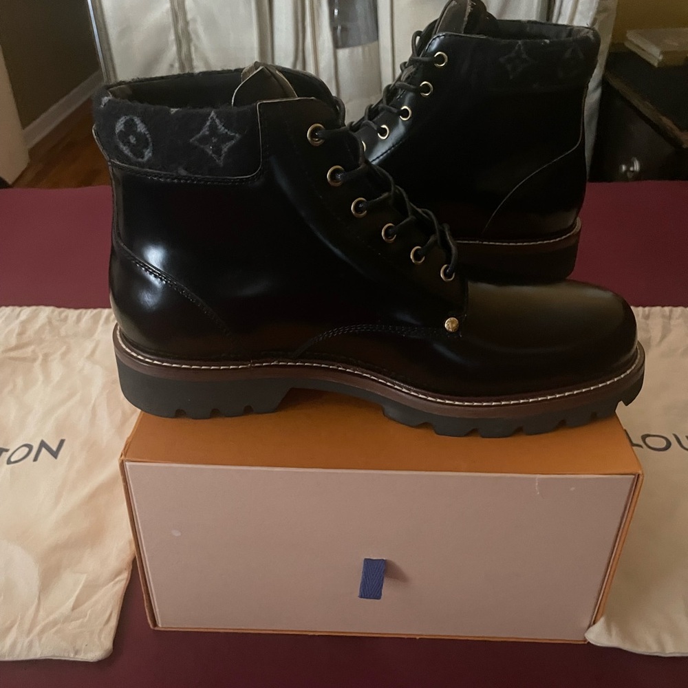 Louis Vuitton Black Leather Men's Boots - Picture 4 of 4